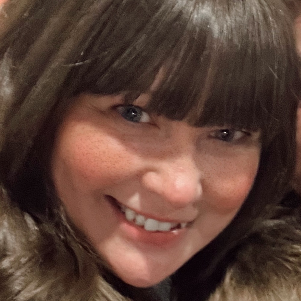 Meet your Posher, Crystal